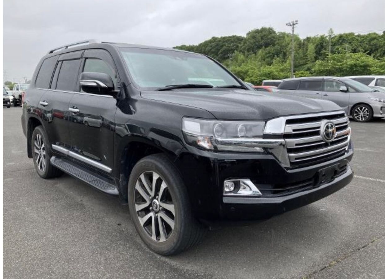 2017 TOYOTA Land Cruiser